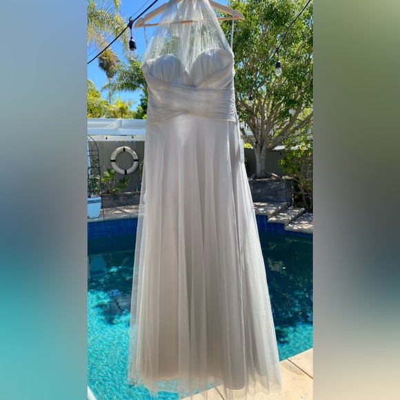 ⭐️NWT (Reposh) Nordstrom formal Pale Sage Halter Mesh Gown - Picture 3 of 14